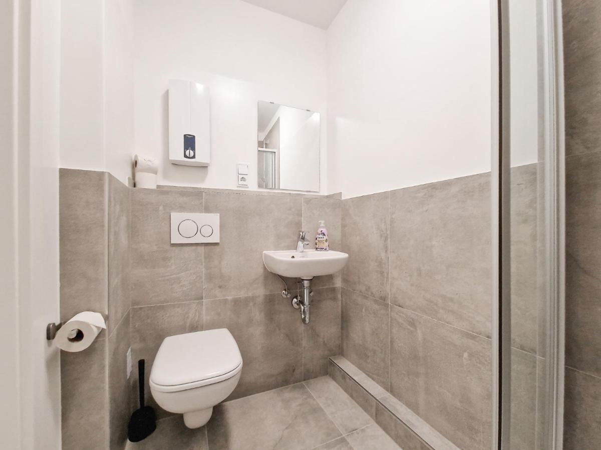 Raj Living - City Apartment With 3 Rooms - 15 Min Messe Dus & 10 Min Old Town Dus Düsseldorf Exteriér fotografie